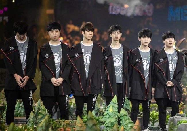 在首回合的